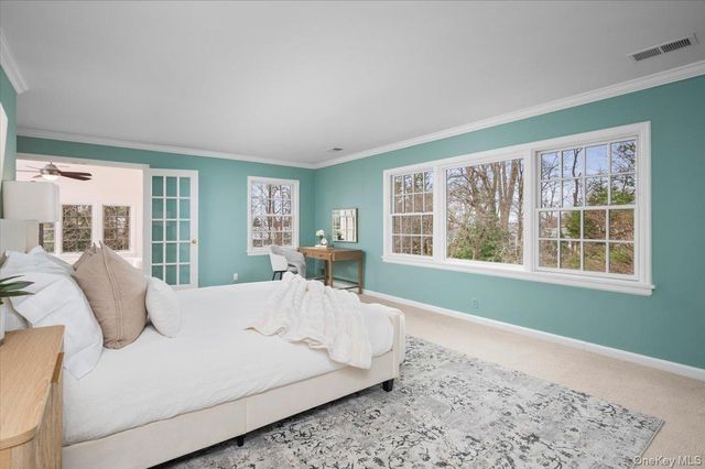 981 Green Meadow Lane, Mamaroneck, NY 10543