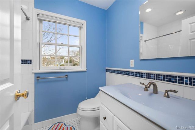 981 Green Meadow Lane, Mamaroneck, NY 10543