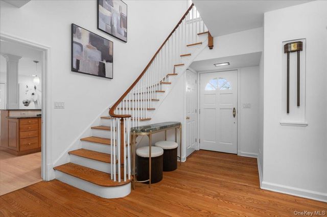 981 Green Meadow Lane, Mamaroneck, NY 10543