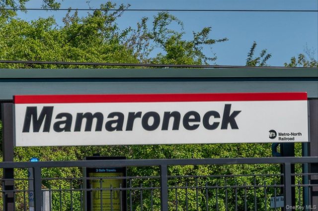 981 Green Meadow Lane, Mamaroneck, NY 10543