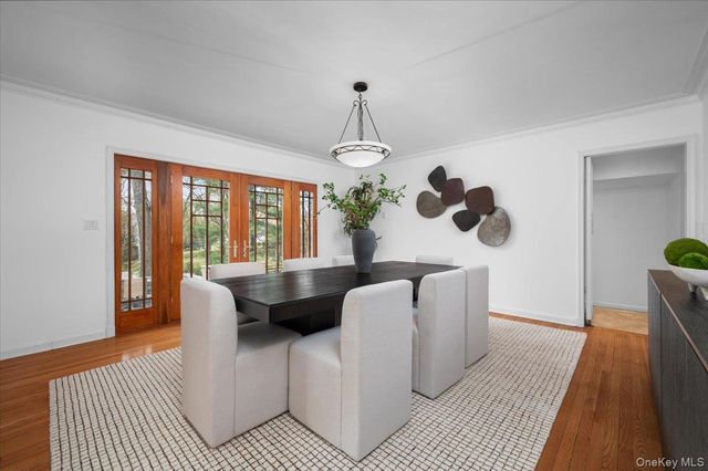 981 Green Meadow Lane, Mamaroneck, NY 10543