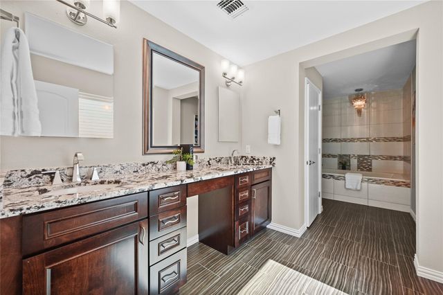 2512 Regal Park LN, Austin, TX 78748