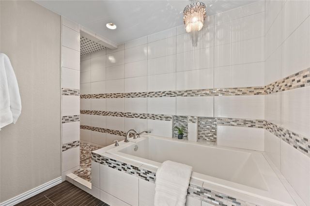 2512 Regal Park LN, Austin, TX 78748