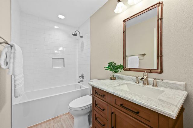 2512 Regal Park LN, Austin, TX 78748