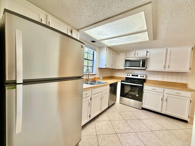 3416 SUNRISE VILLAS COURT N, Tampa, FL 33614