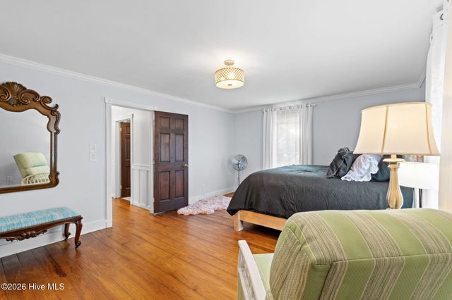 219 Shoreline Drive E, Sunset Beach, NC 28468