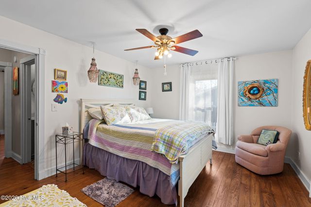 219 Shoreline Drive E, Sunset Beach, NC 28468