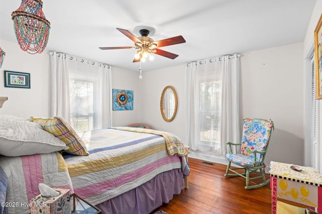 219 Shoreline Drive E, Sunset Beach, NC 28468