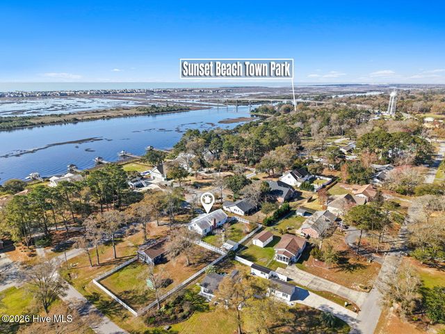 219 Shoreline Drive E, Sunset Beach, NC 28468