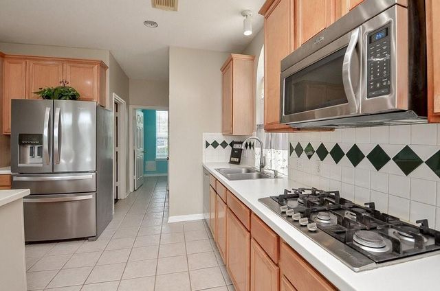 2515 Lansing Circle, Pearland, TX 77584