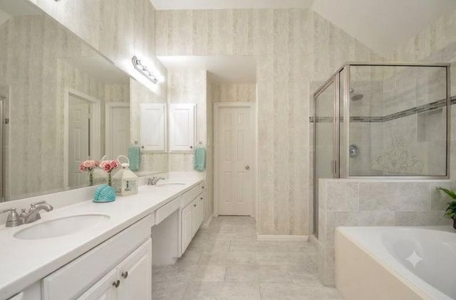 2515 Lansing Circle, Pearland, TX 77584