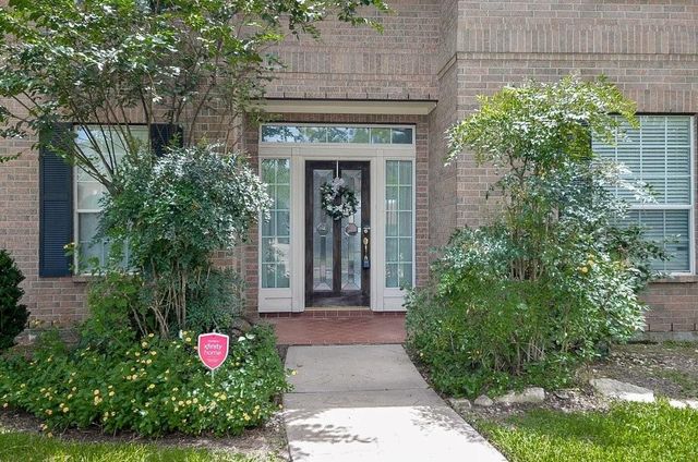 2515 Lansing Circle, Pearland, TX 77584