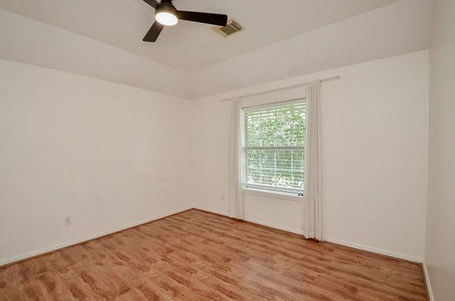 2515 Lansing Circle, Pearland, TX 77584