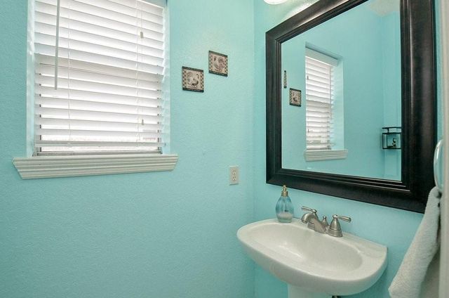 2515 Lansing Circle, Pearland, TX 77584