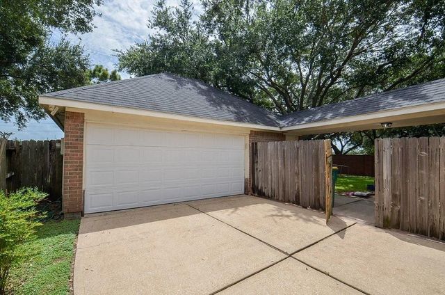 2515 Lansing Circle, Pearland, TX 77584