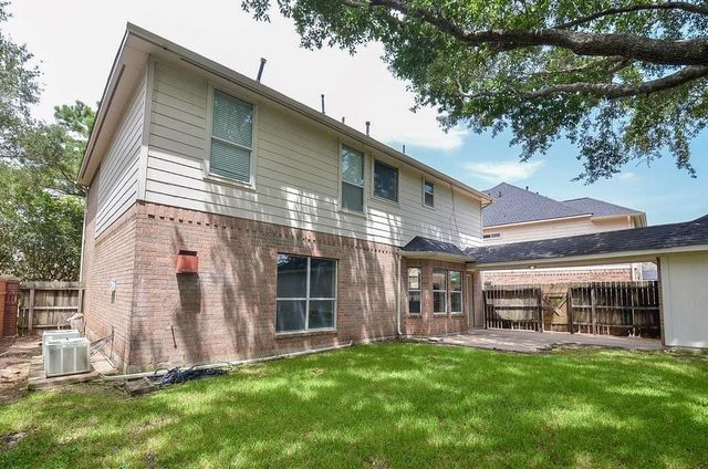 2515 Lansing Circle, Pearland, TX 77584