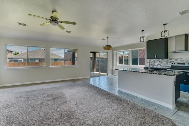 816 Oriel Circle, Fort Worth, TX 76036