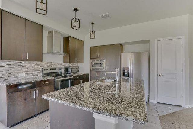 816 Oriel Circle, Fort Worth, TX 76036