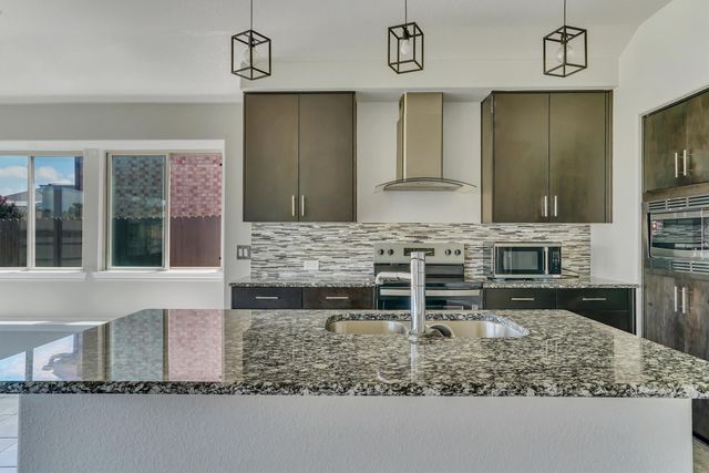 816 Oriel Circle, Fort Worth, TX 76036