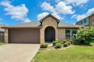 816 Oriel Circle, Fort Worth, TX 76036