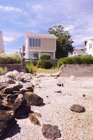 110 Seaview Ave, Swansea, MA 02777