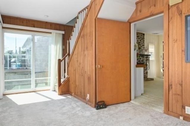 110 Seaview Ave, Swansea, MA 02777