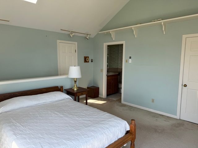 110 Seaview Ave, Swansea, MA 02777