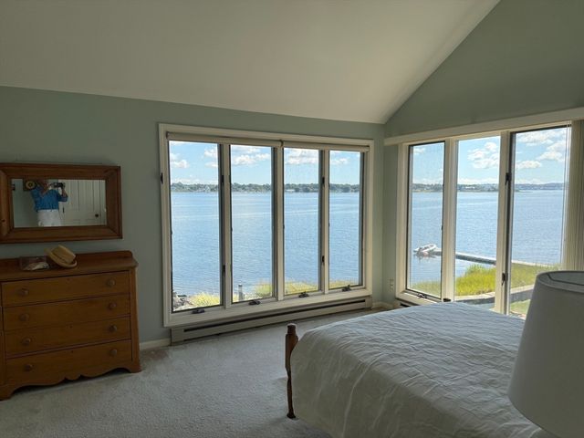 110 Seaview Ave, Swansea, MA 02777