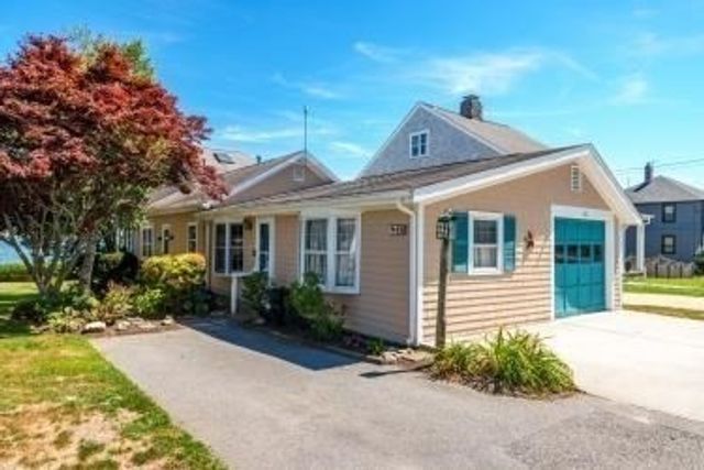 110 Seaview Ave, Swansea, MA 02777