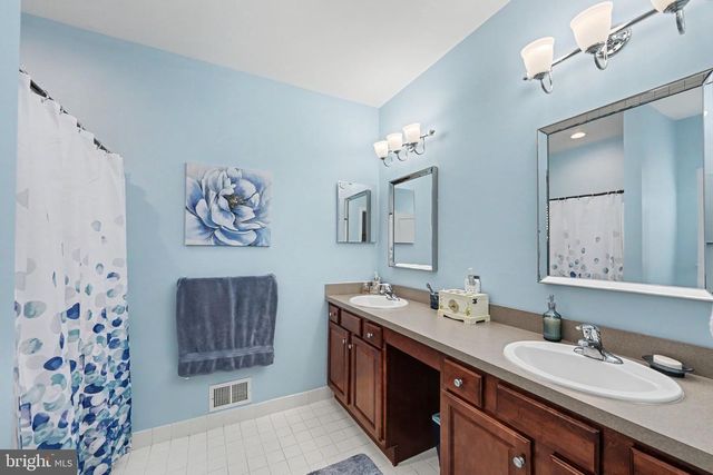 25 IRIS CT, Little Egg Harbor Twp, NJ 08087
