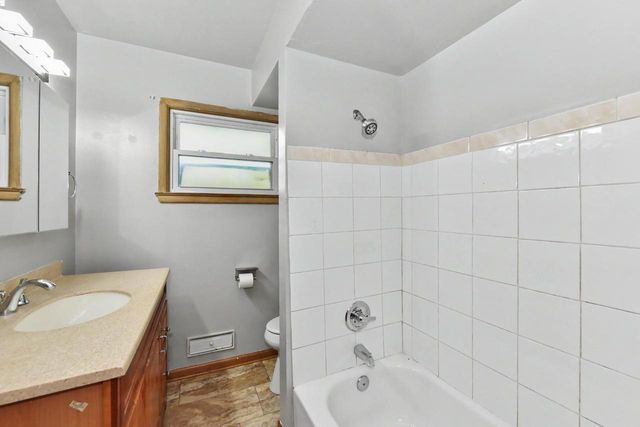 7400 W Melvina STREET, Milwaukee, WI 53216