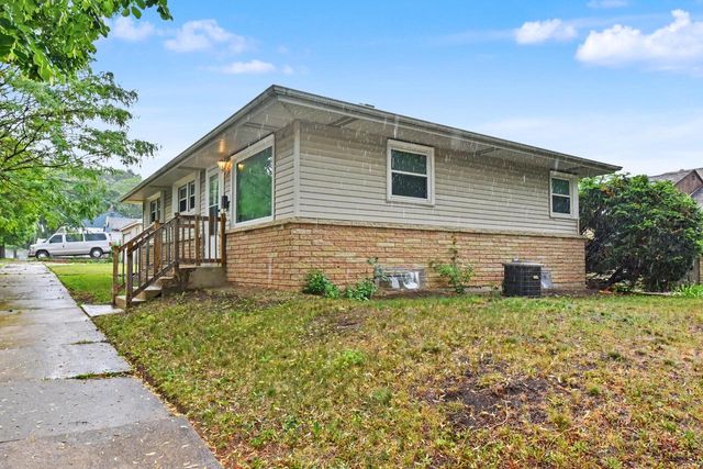 7400 W Melvina STREET, Milwaukee, WI 53216