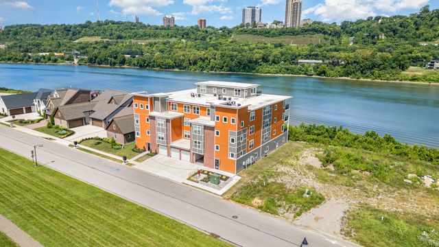 617 Manhattan Boulevard, 302, Dayton, KY 41074