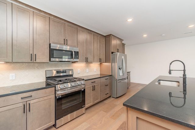 617 Manhattan Boulevard, 302, Dayton, KY 41074