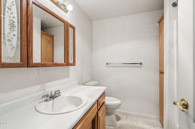 8320 Blackwell Road, Central Point, OR 97502