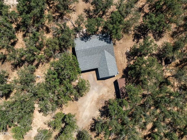8320 Blackwell Road, Central Point, OR 97502