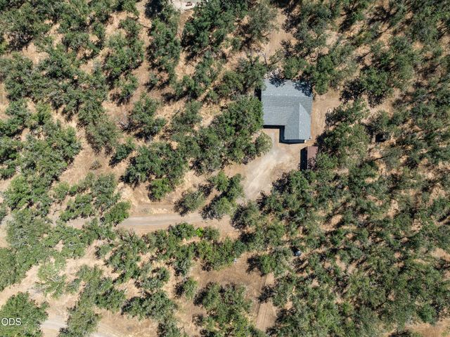 8320 Blackwell Road, Central Point, OR 97502