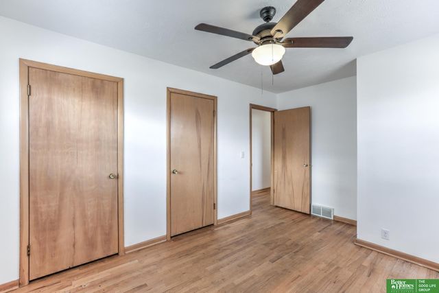 1829 Robertson Drive, Omaha, NE 68114