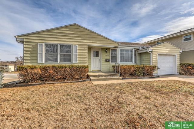 1829 Robertson Drive, Omaha, NE 68114