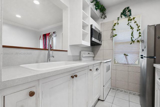 2219 Polk St 5A, Hollywood, FL 33020