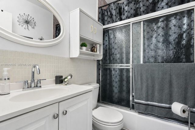 2219 Polk St 5A, Hollywood, FL 33020
