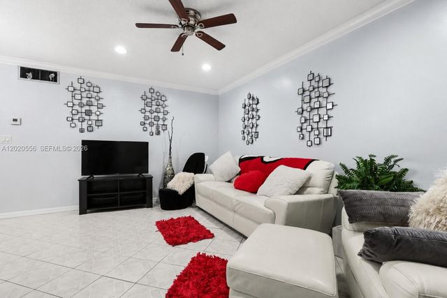 2219 Polk St 5A, Hollywood, FL 33020
