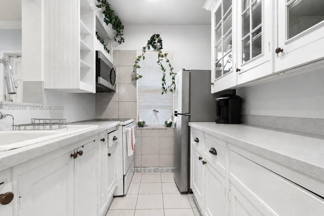 2219 Polk St 5A, Hollywood, FL 33020