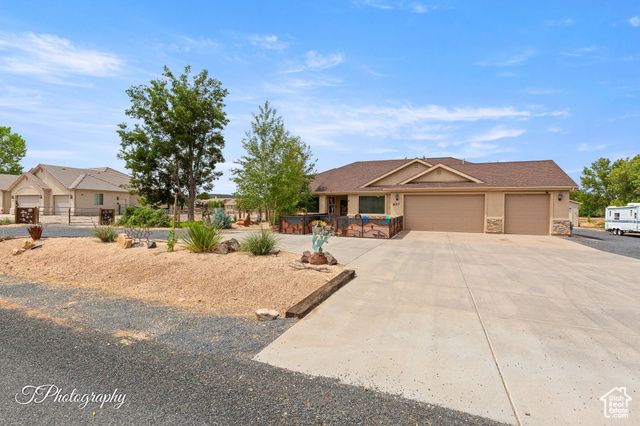 857 N OLD FARMS RD, Dammeron Valley, UT 84783