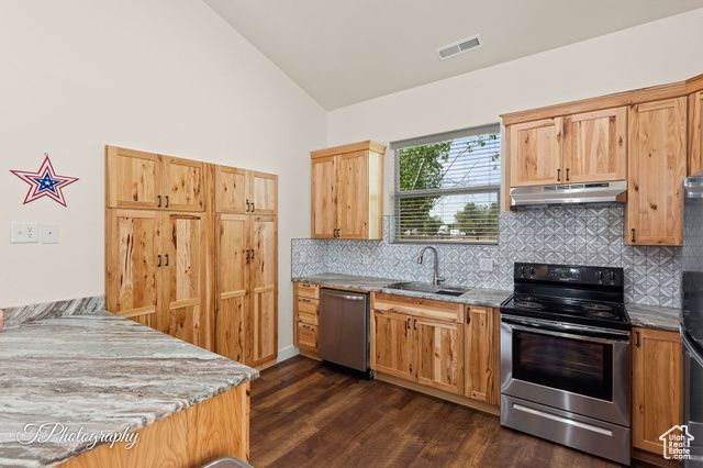 857 N OLD FARMS RD, Dammeron Valley, UT 84783