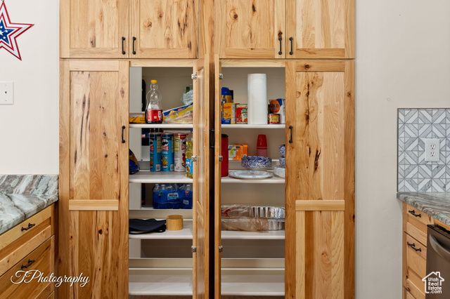 857 N OLD FARMS RD, Dammeron Valley, UT 84783