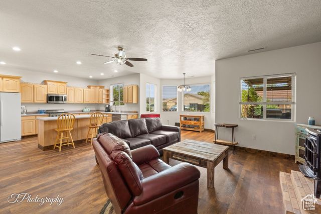 857 N OLD FARMS RD, Dammeron Valley, UT 84783