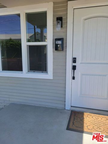 2017 W 39th Street, Los Angeles, CA 90008