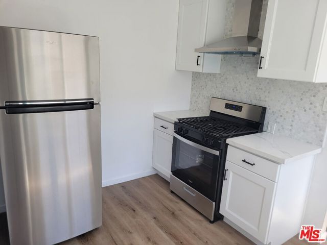 2017 W 39th Street, Los Angeles, CA 90008