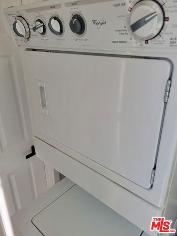 2017 W 39th Street, Los Angeles, CA 90008